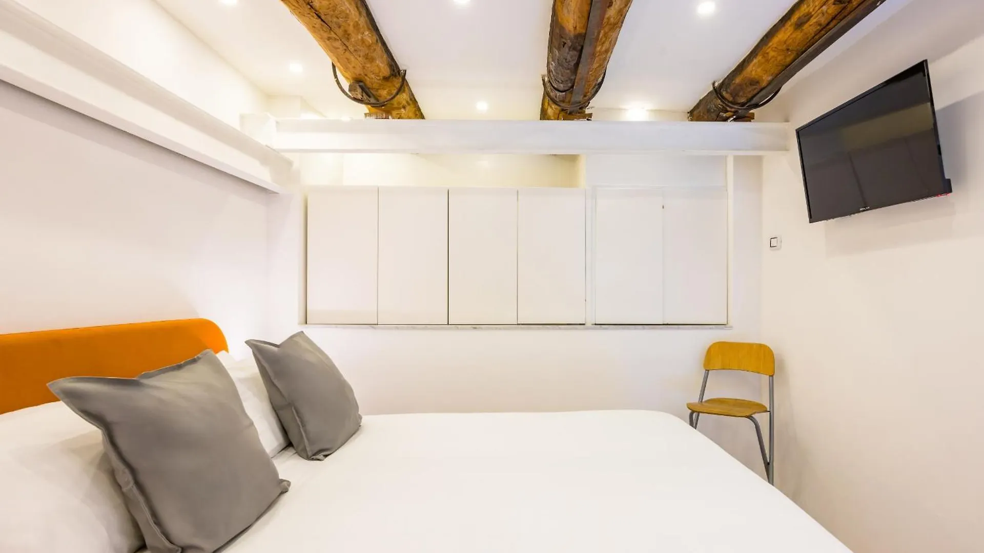 ゲストハウス Quartieri Spagnoli Housing By Wonderful Italy ナポリ イタリア