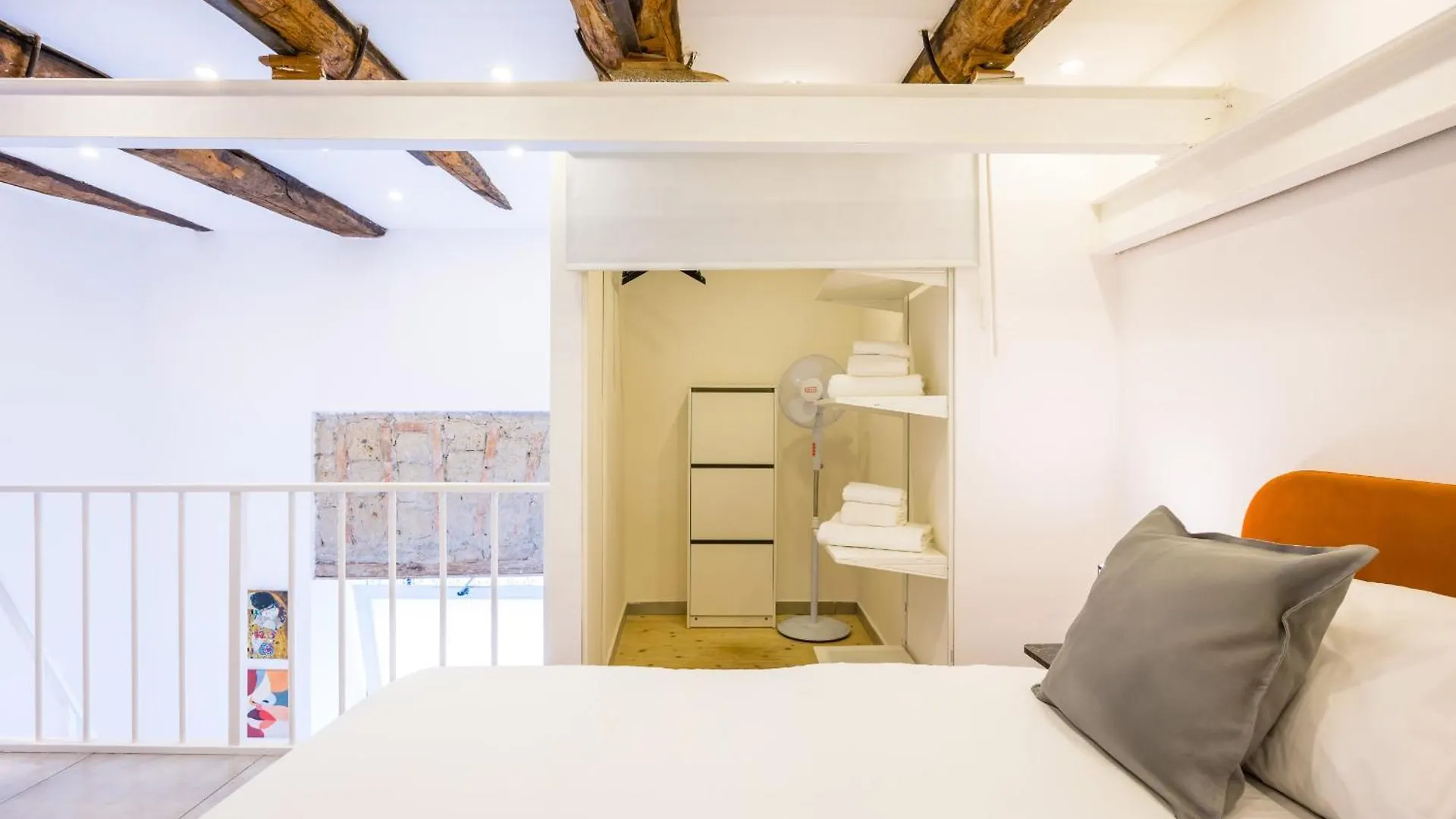 Quartieri Spagnoli Housing By Wonderful Italy Naples