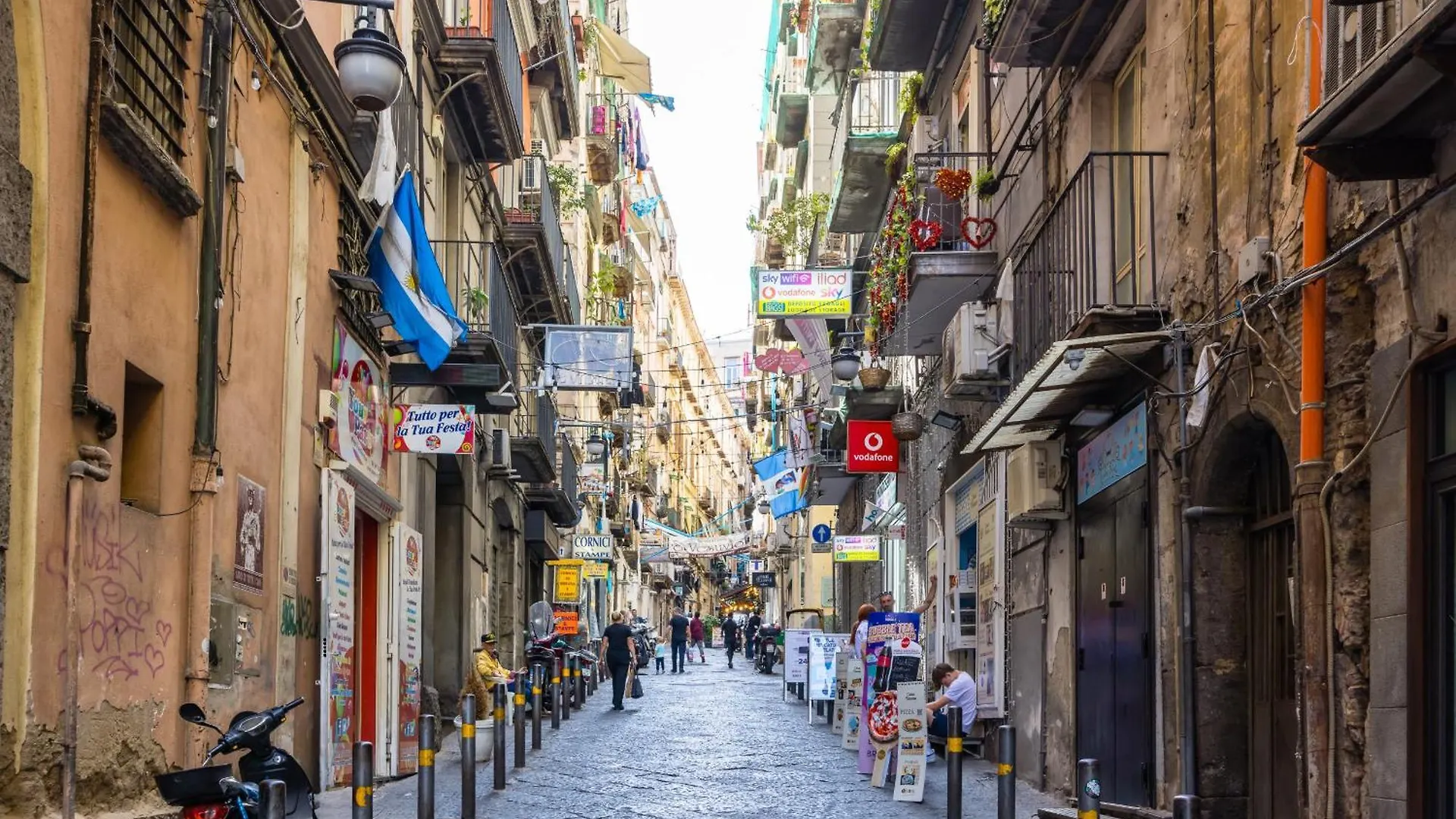 Quartieri Spagnoli Housing By Wonderful Italy Naples Italy