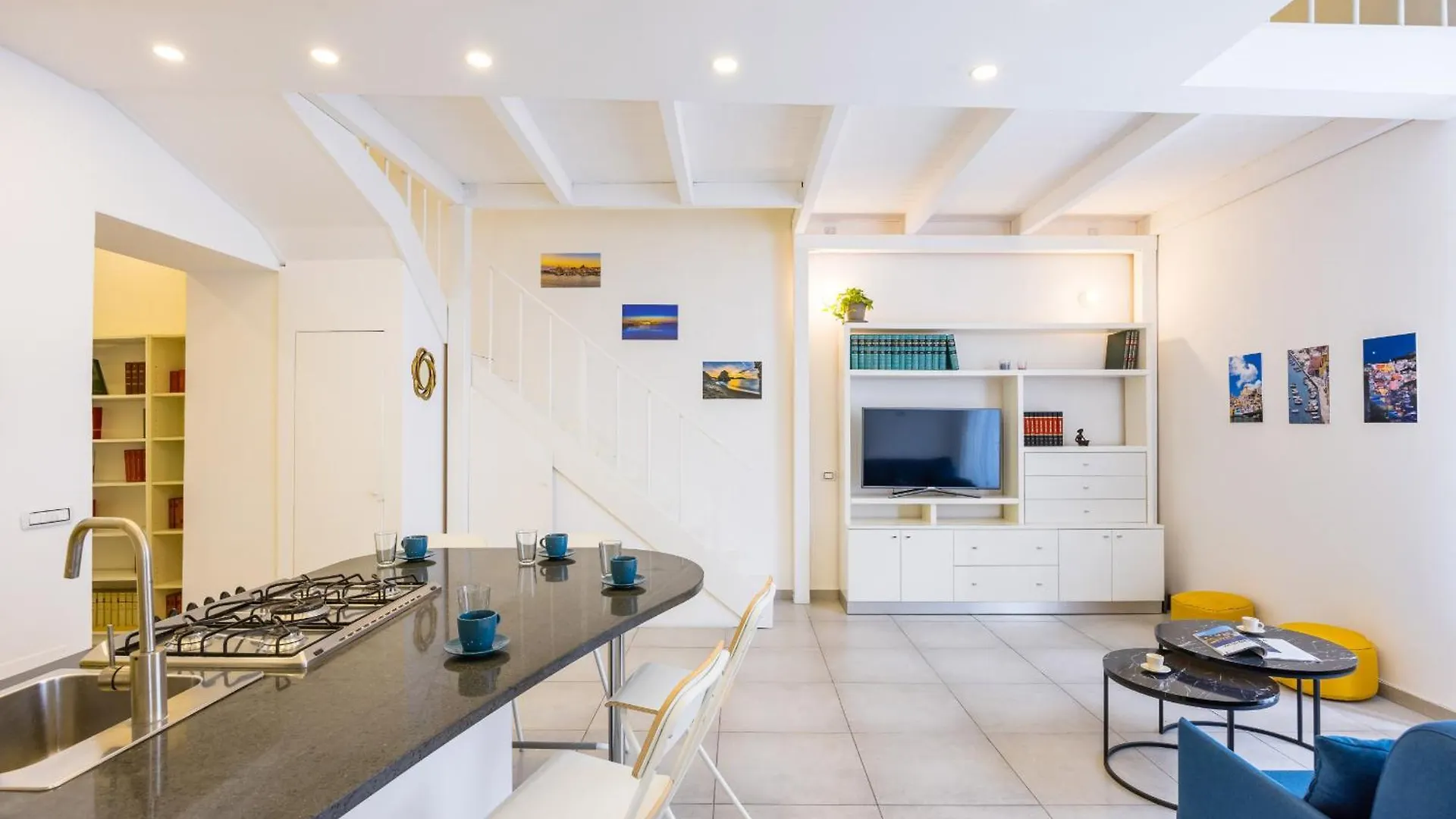 Quartieri Spagnoli Housing By Wonderful Italy Naples